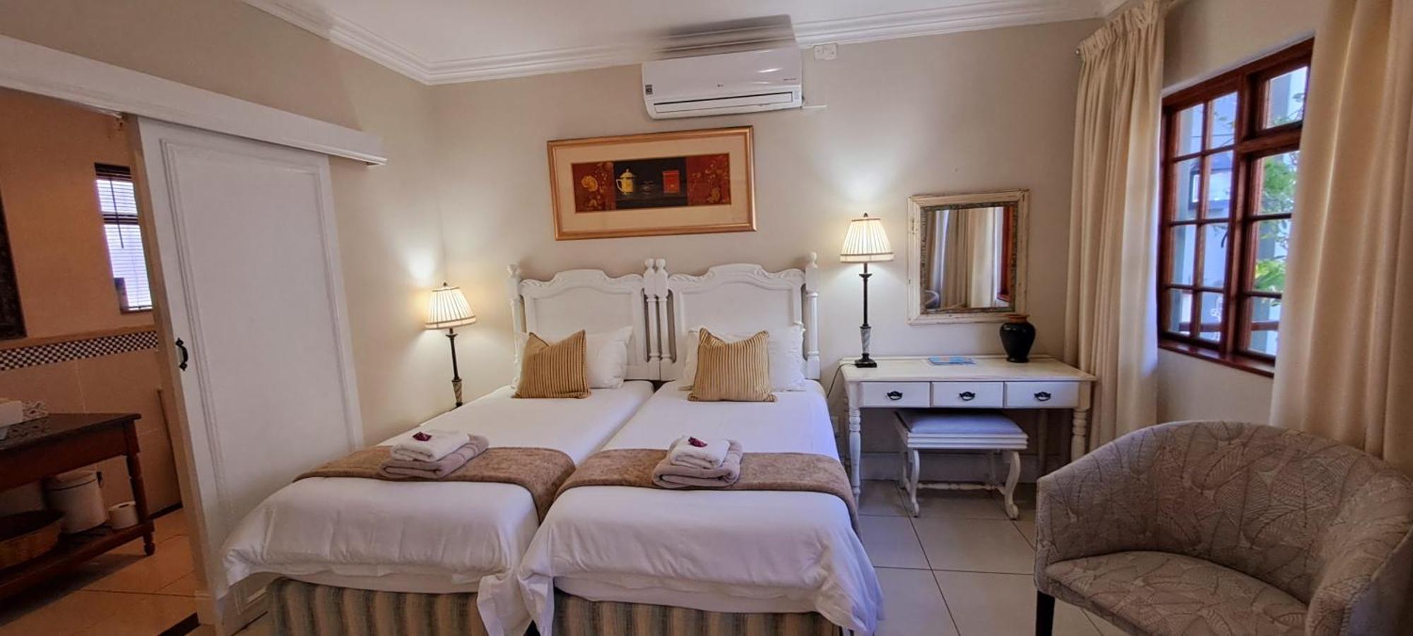 The Vic 1906 Self Catering Units Apartment Монтегю Екстериор снимка